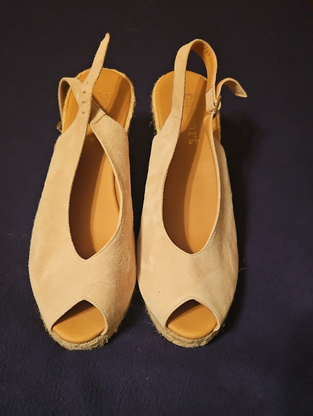 Women’s Beige Suede Peep-Toe Slingback Espadrille Sandals